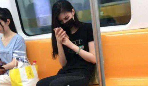 地铁搭讪女生的方法有哪些? 地铁搭讪女生的方法有哪些?第2张